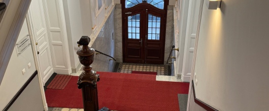 sehr große herrschaftliche Altbauwohnung 9 Zimmer auf 289 qm im 4.OG mit Aufzug in Berlin | optimhome Immobilien Deutschland • Kaufen & Verkaufen Bild sehr große herrschaftliche Altbauwohnung 9 Zimmer auf 289 qm im 4.OG mit Aufzug in Berlin