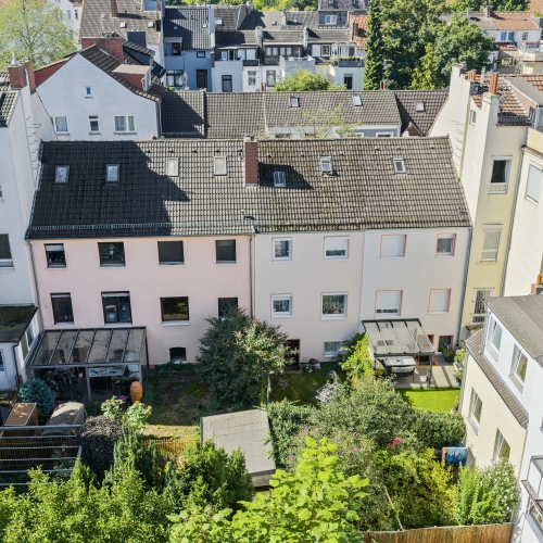 Eigentum statt Miete! Solides Reihenhaus mit ausgebautem Dachgeschoss und Garten optimhome Immobilien Deutschland • Kaufen & Verkaufen
