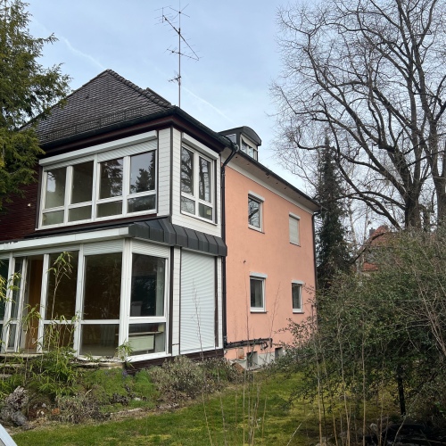 Traumhaftes Grundstück mit sanierungsbedürftigen Einfamilienhaus optimhome Immobilien Deutschland • Kaufen & Verkaufen Traumhaftes Grundstück mit sanierungsbedürftigen Einfamilienhaus optimhome Immobilien Deutschland • Kaufen & Verkaufen
