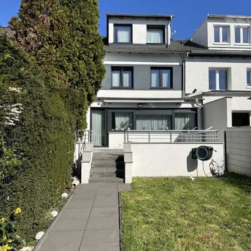 Modernes Reihenhaus in ruhiger Nachbarschaft mit viel Platz für die Familie! optimhome Immobilien Deutschland • Kaufen & Verkaufen Modernes Reihenhaus in ruhiger Nachbarschaft mit viel Platz für die Familie! optimhome Immobilien Deutschland • Kaufen & Verkaufen