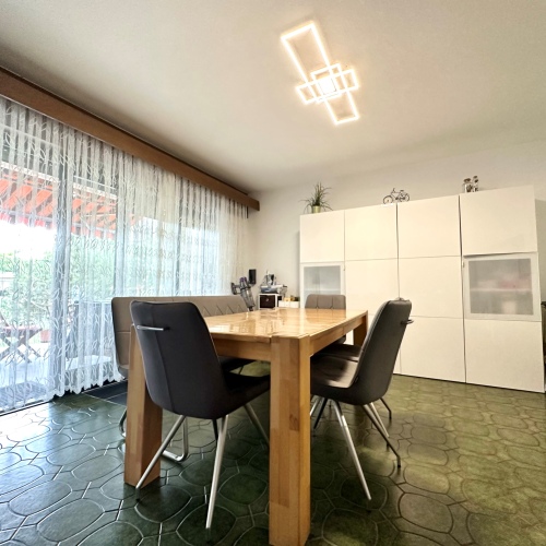 Viel Platz für die Familie – 6 Zimmer, 4 Ebenen, 2 Kamine, Garten und Stellplätze! optimhome Immobilien Deutschland • Kaufen & Verkaufen