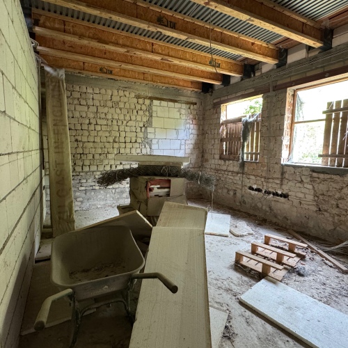 RESERVIERT _ 2 Einfamilienhäuser und Remise auf 723 qm Grundstück im historischem Dorfanger optimhome Immobilien Deutschland • Kaufen & Verkaufen