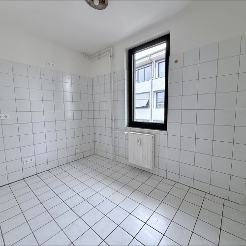 Renovierte 4-Zimmer-Wohnung in zentraler Offenbacher Lage optimhome Immobilien Deutschland • Kaufen & Verkaufen Renovierte 4-Zimmer-Wohnung in zentraler Offenbacher Lage optimhome Immobilien Deutschland • Kaufen & Verkaufen