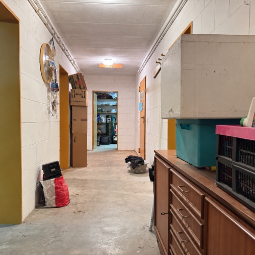Zweifamilien-Reihenmittelhaus mit 245 m² Wohnfläche, neuem Dach, Wärmepumpe und 3 Garagen optimhome Immobilien Deutschland • Kaufen & Verkaufen Zweifamilien-Reihenmittelhaus mit 245 m² Wohnfläche, neuem Dach, Wärmepumpe und 3 Garagen optimhome Immobilien Deutschland • Kaufen & Verkaufen
