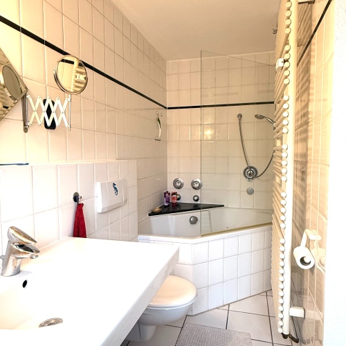 Tolle Dachgeschosswohnung mit Klimaanlage in der Innenstadt optimhome Immobilien Deutschland • Kaufen & Verkaufen