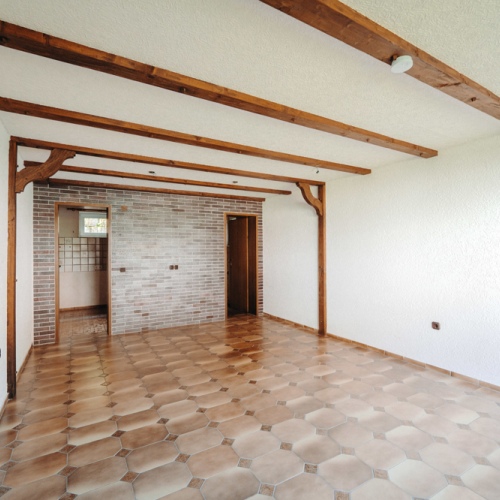 Familienparadies mit Garten! Großzügiges Haus mit Garten, Ausbaupotenzial & Flexibilität optimhome Immobilien Deutschland • Kaufen & Verkaufen Familienparadies mit Garten! Großzügiges Haus mit Garten, Ausbaupotenzial & Flexibilität optimhome Immobilien Deutschland • Kaufen & Verkaufen