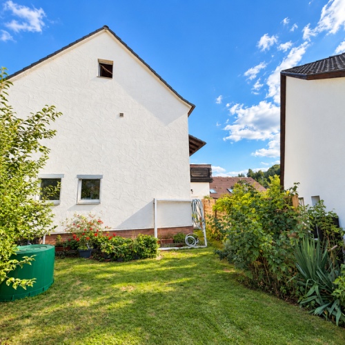Selbst nutzen oder vermieten! Viel Platz für Familie & Zukunft – Garten, Terrassen und Weitblick optimhome Immobilien Deutschland • Kaufen & Verkaufen Selbst nutzen oder vermieten! Viel Platz für Familie & Zukunft – Garten, Terrassen und Weitblick optimhome Immobilien Deutschland • Kaufen & Verkaufen
