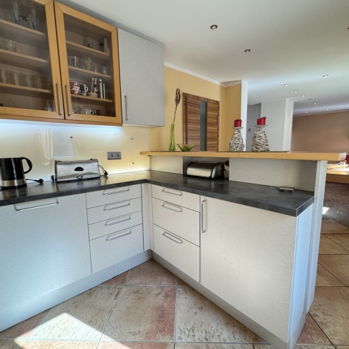 Großzügige, helle 80 m² Wohnung im Hochparterre sucht neue Mieter optimhome Immobilien Deutschland • Kaufen & Verkaufen