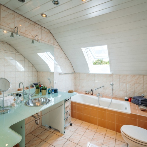 Lichtdurchflutete Eigentumswohnung mit Weitblick, zwei Balkonen und moderner Ausstattung optimhome Immobilien Deutschland • Kaufen & Verkaufen Lichtdurchflutete Eigentumswohnung mit Weitblick, zwei Balkonen und moderner Ausstattung optimhome Immobilien Deutschland • Kaufen & Verkaufen