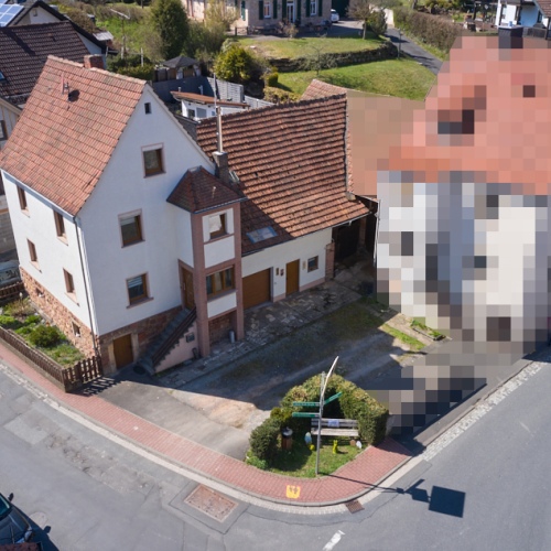 Viel Potenzial zur Gestaltung - großzügiges Wohnhaus mit Nebengebäude optimhome Immobilien Deutschland • Kaufen & Verkaufen