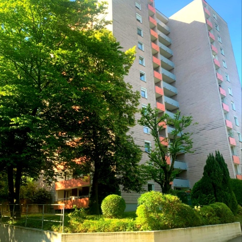 Großzügig wohnen mit Ausblick - 4- Zimmer-Wohnung mit Balkon, Loggia und Garage optimhome Immobilien Deutschland • Kaufen & Verkaufen Großzügig wohnen mit Ausblick - 4- Zimmer-Wohnung mit Balkon, Loggia und Garage optimhome Immobilien Deutschland • Kaufen & Verkaufen