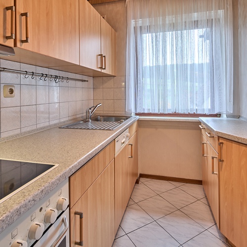 Panoramablick inklusive. Freistehendes Ein- Zweifamilienhaus mit großzügigem Grundstück optimhome Immobilien Deutschland • Kaufen & Verkaufen Panoramablick inklusive. Freistehendes Ein- Zweifamilienhaus mit großzügigem Grundstück optimhome Immobilien Deutschland • Kaufen & Verkaufen