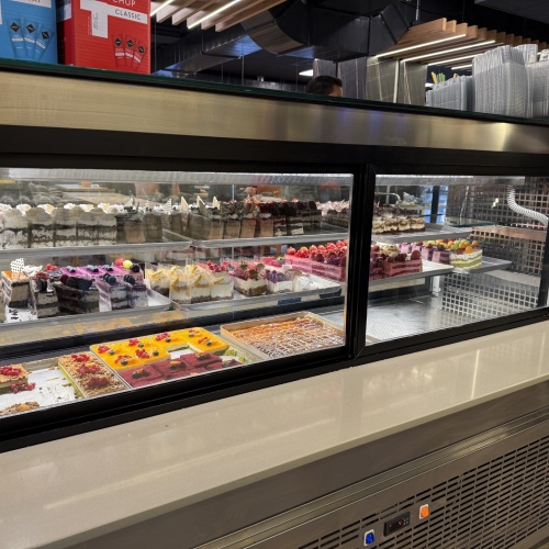 Repräsentative Gastrofläche für Grill, Bäcker und Konditorei – inklusive Vollausstattung und Terrasse optimhome Immobilien Deutschland • Kaufen & Verkaufen