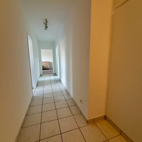 Moderne Wohnung in Top-Lage – mit EBK und Stellplatz! optimhome Immobilien Deutschland • Kaufen & Verkaufen Moderne Wohnung in Top-Lage – mit EBK und Stellplatz! optimhome Immobilien Deutschland • Kaufen & Verkaufen