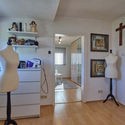 Einziehen und Wohlfühlen – Einfamilienhaus mit Garten, großer Terrasse - Platz für die ganze Familie optimhome Immobilien Deutschland • Kaufen & Verkaufen Einziehen und Wohlfühlen – Einfamilienhaus mit Garten, großer Terrasse - Platz für die ganze Familie optimhome Immobilien Deutschland • Kaufen & Verkaufen