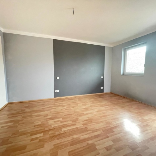 Lichtdurchflutete 3-Zimmer-Wohnung mit Süd-Balkon und Spessartblick – sofort bezugsfrei! optimhome Immobilien Deutschland • Kaufen & Verkaufen Lichtdurchflutete 3-Zimmer-Wohnung mit Süd-Balkon und Spessartblick – sofort bezugsfrei! optimhome Immobilien Deutschland • Kaufen & Verkaufen