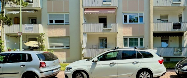 Bild Gut vermietete Hochparterre-Wohnung mit drei Zimmern und Außenstellplatz! in 
