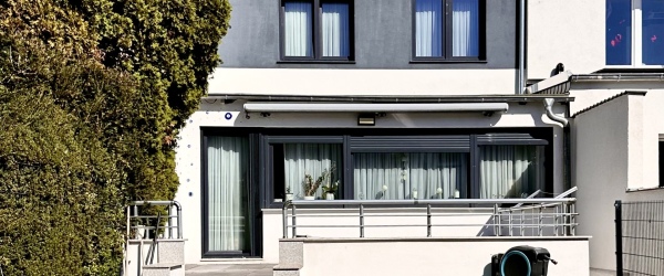 Viel Platz für die Familie! Vier Zimmer Reihenhaus mit Garage, Terrasse und Garten! in Frankfurt am Main | optimhome Immobilien Deutschland • Kaufen & Verkaufen Bild Viel Platz für die Familie! Vier Zimmer Reihenhaus mit Garage, Terrasse und Garten! in Frankfurt am Main