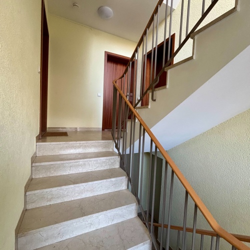 Familienfreundlich und modern: 4-Zimmer-Eigentumswohnung in Rodenbach mit idealem Raumkonzept optimhome Immobilien Deutschland • Kaufen & Verkaufen Familienfreundlich und modern: 4-Zimmer-Eigentumswohnung in Rodenbach mit idealem Raumkonzept optimhome Immobilien Deutschland • Kaufen & Verkaufen