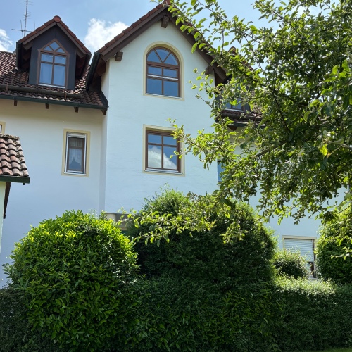 ***Freundliches Domizil mit eigenem Gartenanteil*** optimhome Immobilien Deutschland • Kaufen & Verkaufen ***Freundliches Domizil mit eigenem Gartenanteil*** optimhome Immobilien Deutschland • Kaufen & Verkaufen