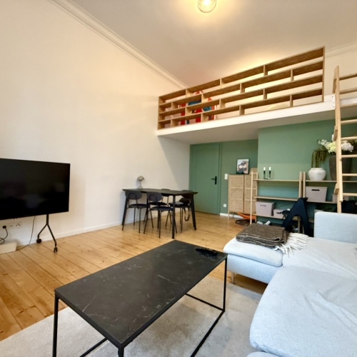 Historischer Altbau trifft modernes Wohnen – Drei Zimmer mit Mezzaningeschossen optimhome Immobilien Deutschland • Kaufen & Verkaufen