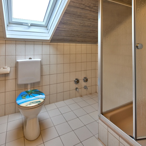 Wohnen und Vermieten unter einem Dach! Vielseitiges Haus mit viel Potenzial und großzügigem Garten optimhome Immobilien Deutschland • Kaufen & Verkaufen