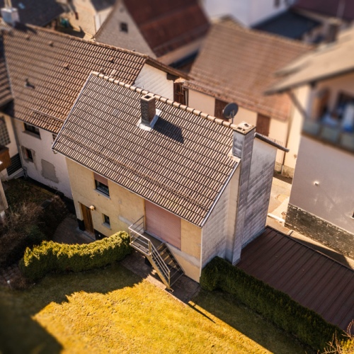 Einfamilienhaus mit großem Garten – Ihr neues Zuhause zum Wohlfühlen in Weibersbrunn optimhome Immobilien Deutschland • Kaufen & Verkaufen Einfamilienhaus mit großem Garten – Ihr neues Zuhause zum Wohlfühlen in Weibersbrunn optimhome Immobilien Deutschland • Kaufen & Verkaufen