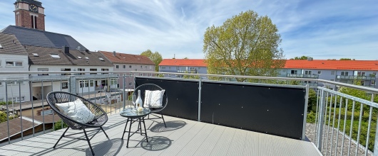 Bild Erstbezug nach Sanierung! Stilvolle 3-Zimmerwohnung mit zusätzlichem Raum für Arbeiten & Leben in Aschaffenburg