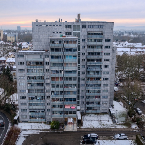 Frankfurt-Highlight: Große Dachterrasse, Weitblick & Stellplatz – sofort frei! optimhome Immobilien Deutschland • Kaufen & Verkaufen Frankfurt-Highlight: Große Dachterrasse, Weitblick & Stellplatz – sofort frei! optimhome Immobilien Deutschland • Kaufen & Verkaufen
