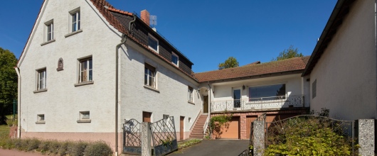 Wohnhaus mit Charme und Potenzial – ideal für Handwerker zur Selbstverwirklichung in Weibersbrunn | optimhome Immobilien Deutschland • Kaufen & Verkaufen Bild Wohnhaus mit Charme und Potenzial – ideal für Handwerker zur Selbstverwirklichung in Weibersbrunn