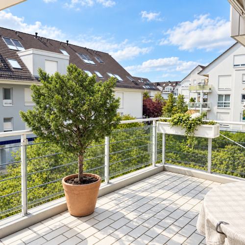 Sofort bezugsfrei! 3-Zimmer-Wohnung mit Kamin und Doppelgarage in Bergen Enkheim! optimhome Immobilien Deutschland • Kaufen & Verkaufen