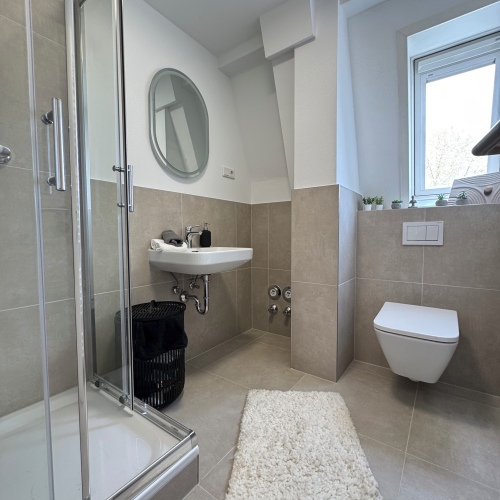 Erstbezug nach Sanierung! Stilvolle 3-Zimmerwohnung mit zusätzlichem Raum für Arbeiten & Leben optimhome Immobilien Deutschland • Kaufen & Verkaufen