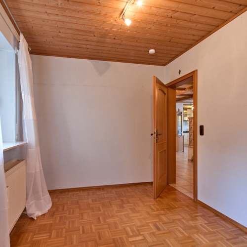 Ruhiges Wohnen in idyllischer Lage – großer Garten & Ausbaupotenzial optimhome Immobilien Deutschland • Kaufen & Verkaufen