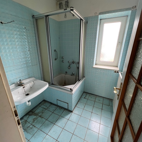 Traumhaftes Grundstück mit sanierungsbedürftigen Einfamilienhaus optimhome Immobilien Deutschland • Kaufen & Verkaufen Traumhaftes Grundstück mit sanierungsbedürftigen Einfamilienhaus optimhome Immobilien Deutschland • Kaufen & Verkaufen