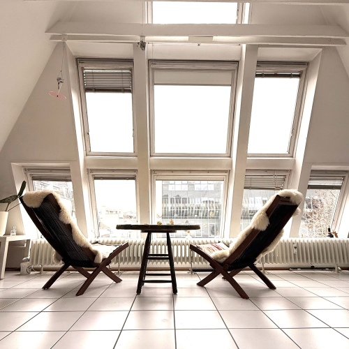 Tolle Dachgeschosswohnung mit Klimaanlage in der Innenstadt optimhome Immobilien Deutschland • Kaufen & Verkaufen