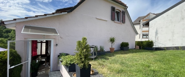 Bild Haus statt Wohnung – gepflegtes Zuhause mit Garten, Terrasse & Stellplätzen in 
