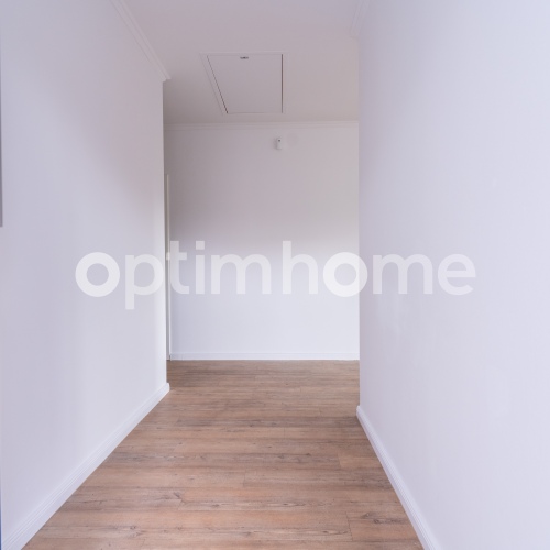 Gewerbeimmobilie mit Wohnung und ca. 40 Stellplätzen – ideal für Kfz-Nutzung optimhome Immobilien Deutschland • Kaufen & Verkaufen
