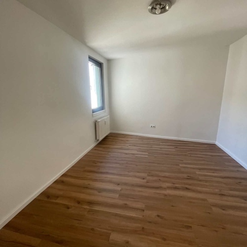 Renovierte 3-Zimmer-Wohnung in zentraler Offenbacher Lage optimhome Immobilien Deutschland • Kaufen & Verkaufen Renovierte 3-Zimmer-Wohnung in zentraler Offenbacher Lage optimhome Immobilien Deutschland • Kaufen & Verkaufen