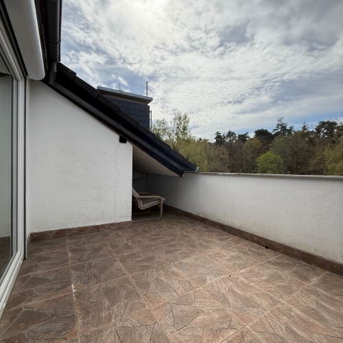 Familienparadies am Waldrand – 5-Zimmer-Reihenhaus mit Garten und zwei Balkonen! optimhome Immobilien Deutschland • Kaufen & Verkaufen
