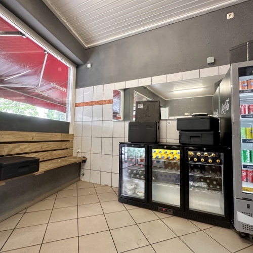 Langjährig Betriebene und umsatzstarke Pizzeria (mit Lieferservice) sucht neuen Betreiber! optimhome Immobilien Deutschland • Kaufen & Verkaufen Langjährig Betriebene und umsatzstarke Pizzeria (mit Lieferservice) sucht neuen Betreiber! optimhome Immobilien Deutschland • Kaufen & Verkaufen