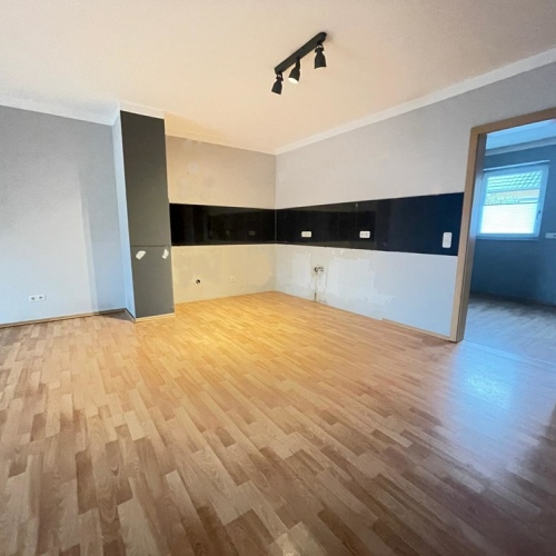 Lichtdurchflutete 3-Zimmer-Wohnung mit Süd-Balkon und Spessartblick – sofort bezugsfrei! optimhome Immobilien Deutschland • Kaufen & Verkaufen Lichtdurchflutete 3-Zimmer-Wohnung mit Süd-Balkon und Spessartblick – sofort bezugsfrei! optimhome Immobilien Deutschland • Kaufen & Verkaufen