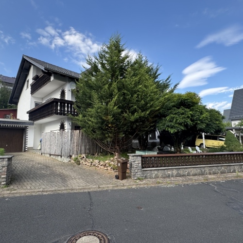 3-Parteienhaus mit Solarthermie in guter Wohnlage – ideal für Anleger oder Selbstnutzer optimhome Immobilien Deutschland • Kaufen & Verkaufen