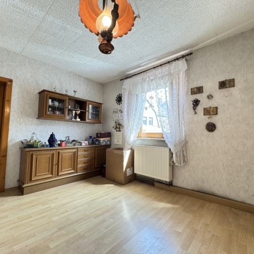 Viel Potenzial zur Gestaltung - großzügiges Wohnhaus mit Nebengebäude optimhome Immobilien Deutschland • Kaufen & Verkaufen