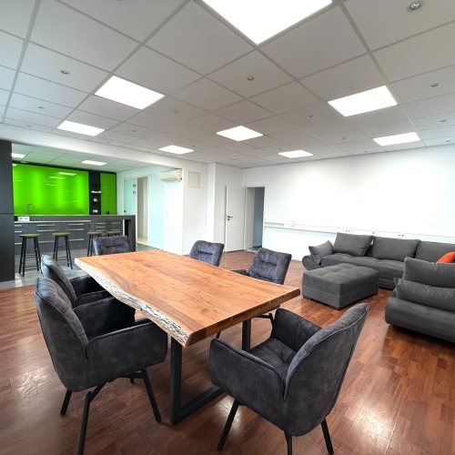 Kaiserlei Offenbach – Büroetage mit neuwertiger Vollausstattung für die Nutzung als Praxis/Büro! optimhome Immobilien Deutschland • Kaufen & Verkaufen