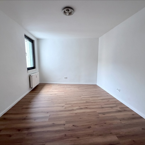 Renovierte 4-Zimmer-Wohnung in zentraler Offenbacher Lage optimhome Immobilien Deutschland • Kaufen & Verkaufen Renovierte 4-Zimmer-Wohnung in zentraler Offenbacher Lage optimhome Immobilien Deutschland • Kaufen & Verkaufen