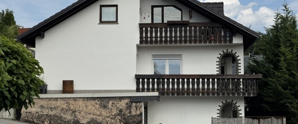 Bild 3-Parteienhaus mit Solarthermie in guter Wohnlage – ideal für Anleger oder Selbstnutzer in Laufach