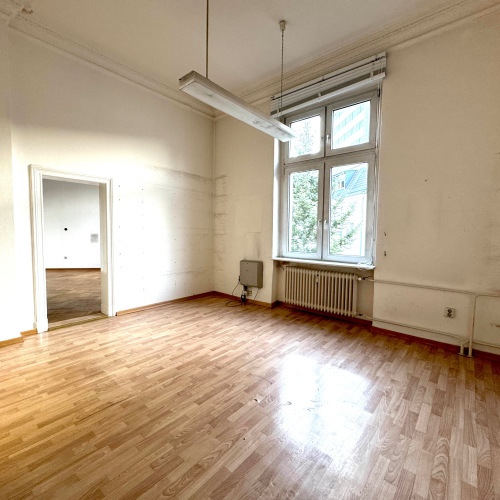 Top-Lage Büroräume direkt am U-Bahnhof in der City-West optimhome Immobilien Deutschland • Kaufen & Verkaufen Top-Lage Büroräume direkt am U-Bahnhof in der City-West optimhome Immobilien Deutschland • Kaufen & Verkaufen