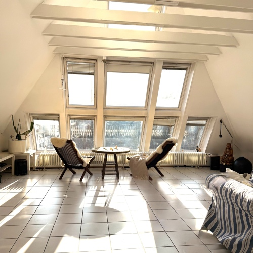 Tolle Dachgeschosswohnung mit Klimaanlage in der Innenstadt optimhome Immobilien Deutschland • Kaufen & Verkaufen