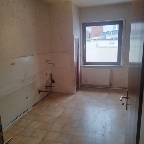 Großes Reihenhaus mit viel Potenzial im Herzen von Walle optimhome Immobilien Deutschland • Kaufen & Verkaufen Großes Reihenhaus mit viel Potenzial im Herzen von Walle optimhome Immobilien Deutschland • Kaufen & Verkaufen