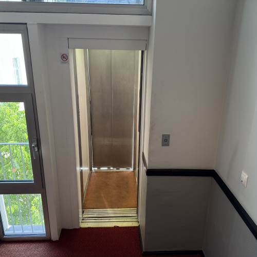 Das Besondere: Wohnen + Arbeiten 8 Zimmern auf 289 qm im 4.OG Altbau mit Aufzug optimhome Immobilien Deutschland • Kaufen & Verkaufen
